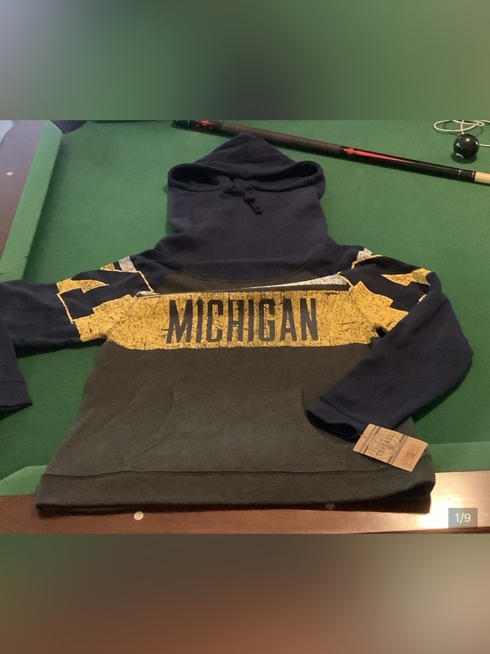 Rivalry Threads NEW - Sz L (12/14) - Michigan Script Hoodie with Gold Stripe